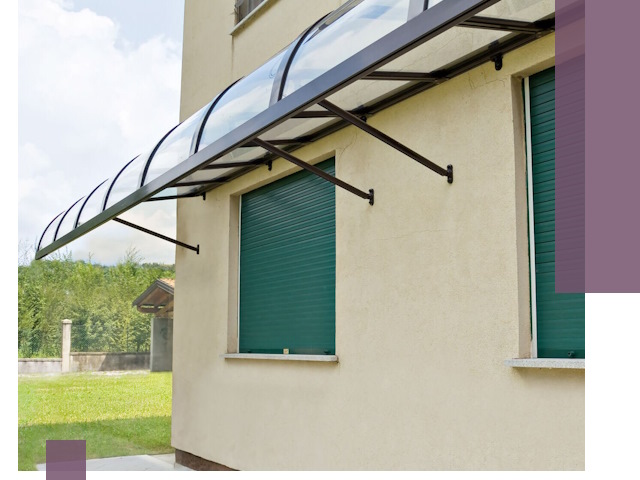 Козырьки над окнами в Димитровграде — изготовление и монтаж по выгоде