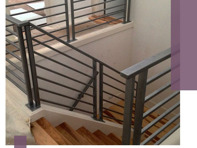 Изготовление поручней из металла и дерева в Димитровграде